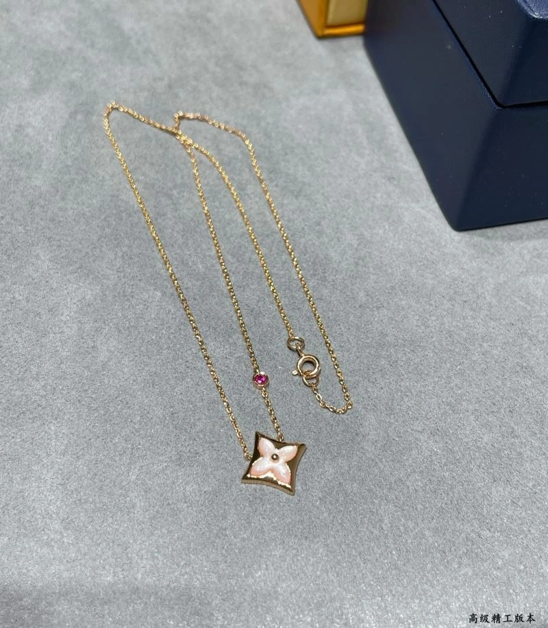 WeatherProof Louis Vuitton Necklaces 249320