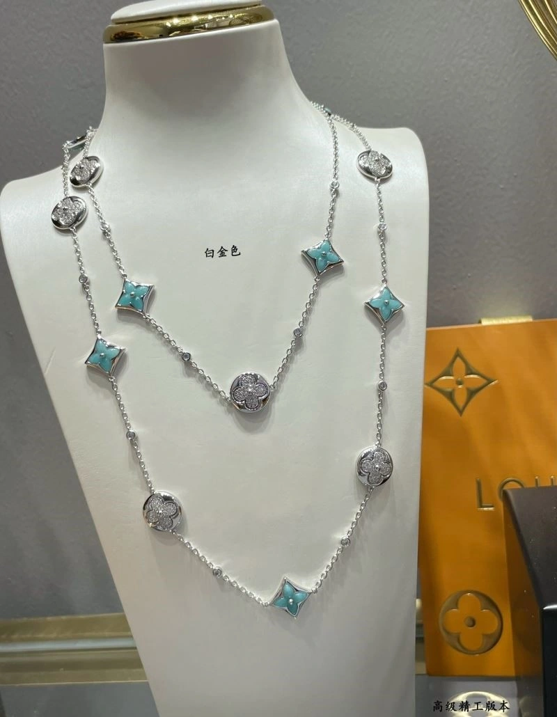 Vibrant Louis Vuitton Necklaces 249306