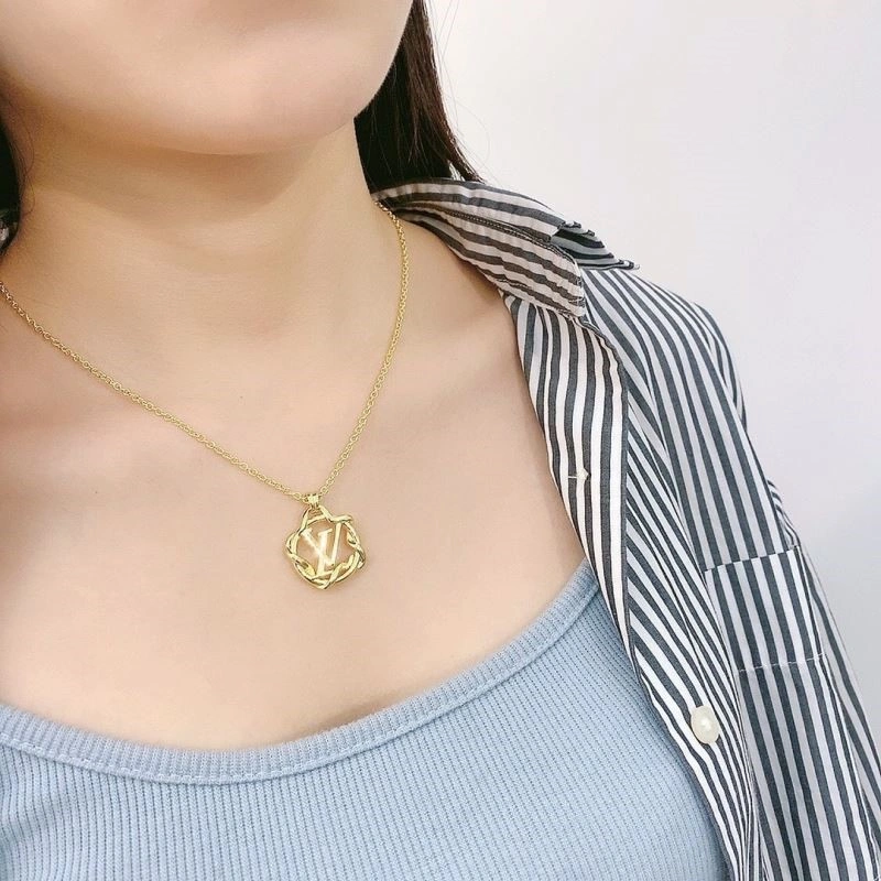 Louis Vuitton Necklaces Affordable 249294