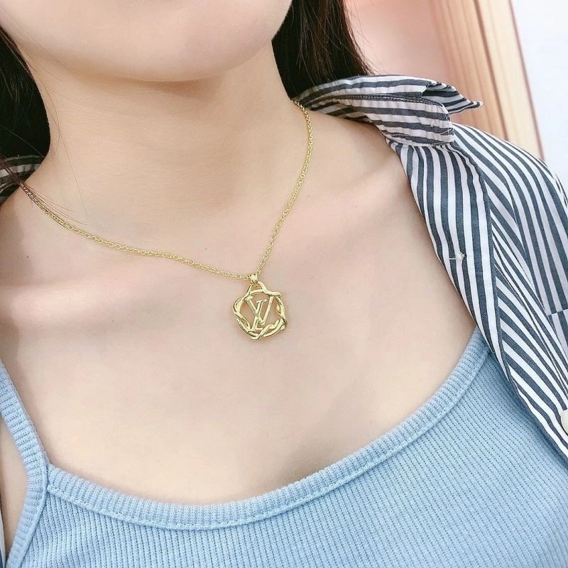 Louis Vuitton Necklaces Affordable 249294