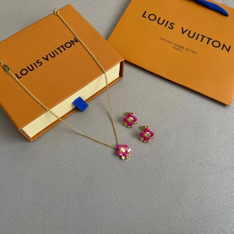 Louis Vuitton Necklaces ZipUp 249278