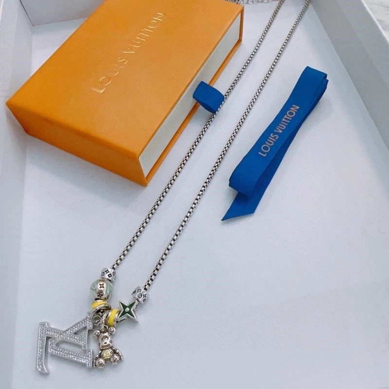WellDesigned Louis Vuitton Necklaces 249291