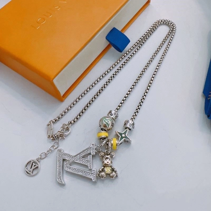 WellDesigned Louis Vuitton Necklaces 249291