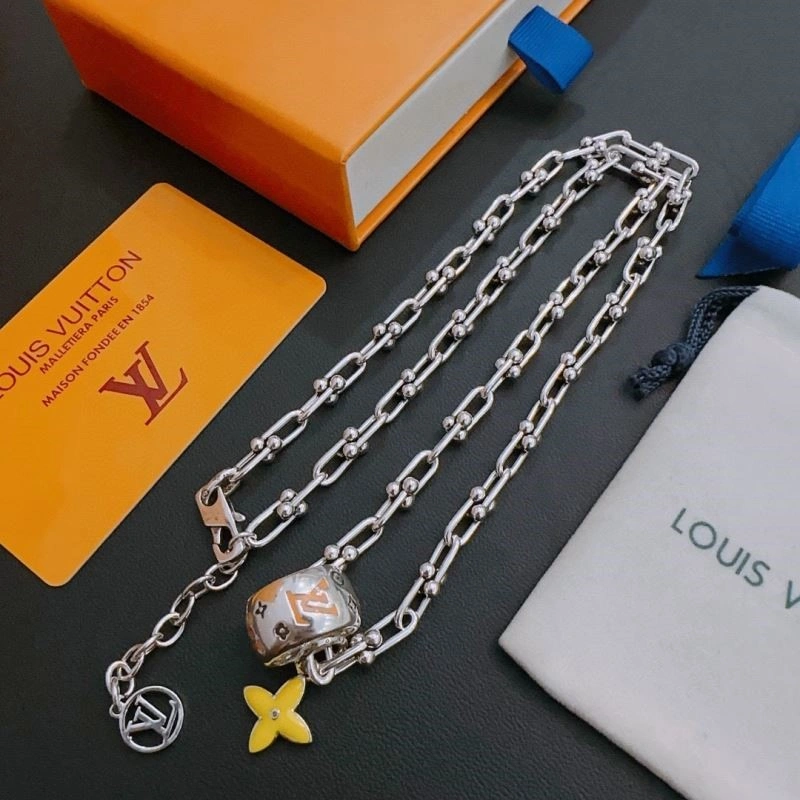 Louis Vuitton Necklaces Versatile 249284