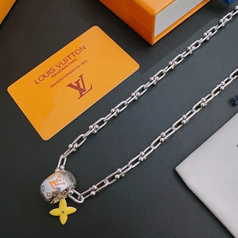 Louis Vuitton Necklaces Versatile 249284