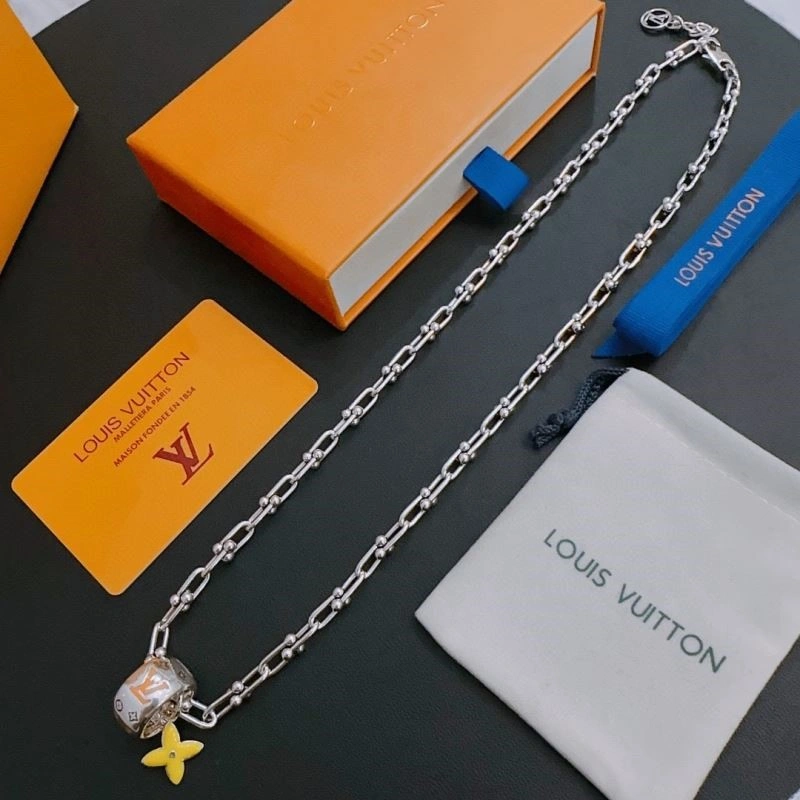 Louis Vuitton Necklaces Versatile 249284