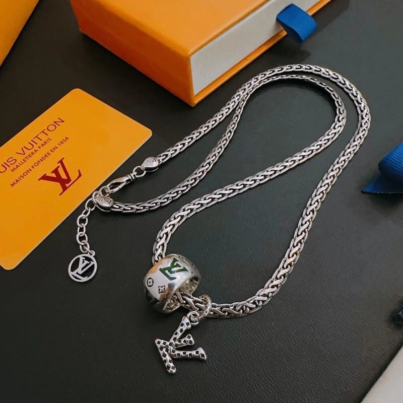 Louis Vuitton Necklaces Upgraded 249293