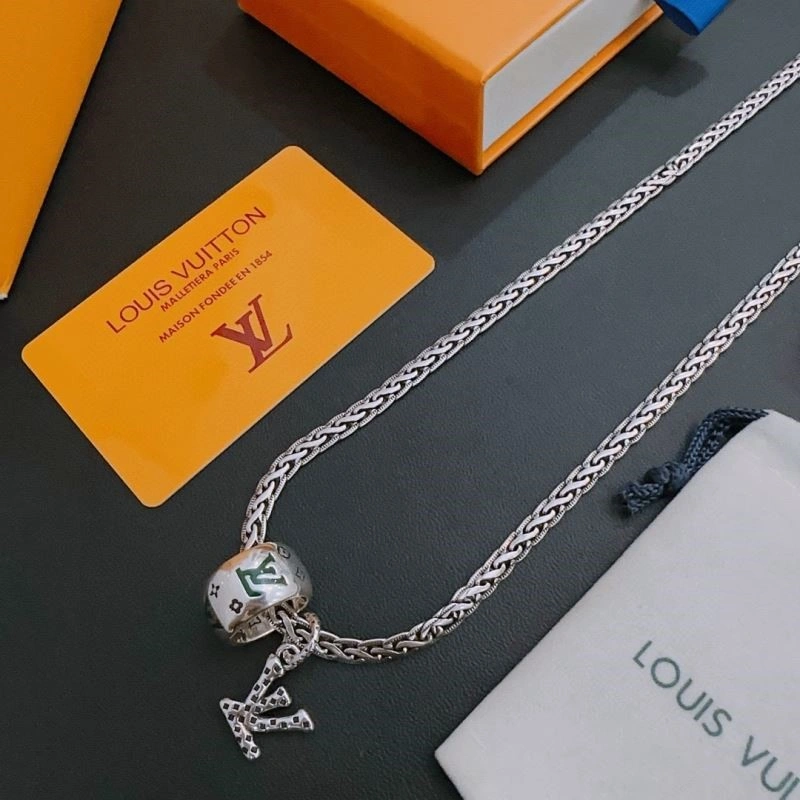 Louis Vuitton Necklaces Upgraded 249293