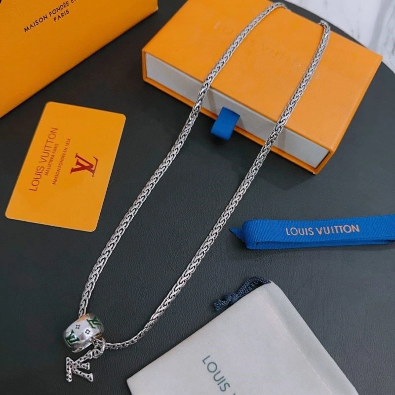 Louis Vuitton Necklaces Upgraded 249293