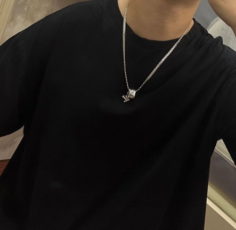 Louis Vuitton Necklaces Upgraded 249293