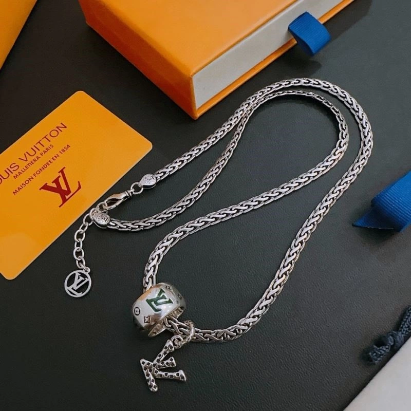 Louis Vuitton Necklaces Upgraded 249293