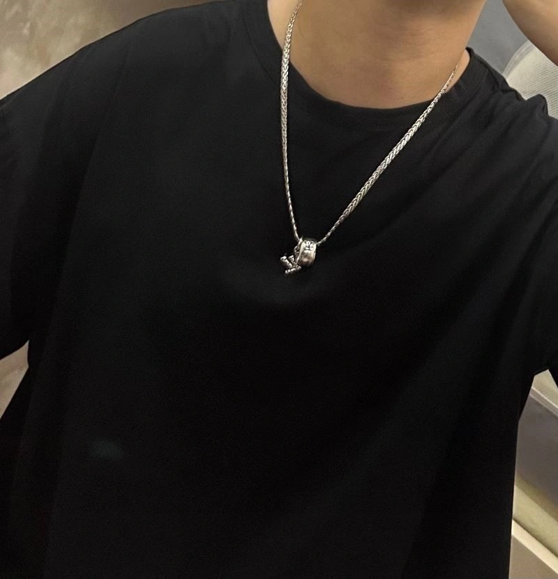 Louis Vuitton Necklaces Upgraded 249293