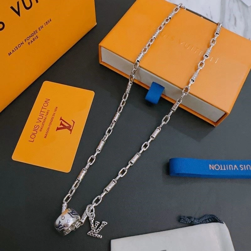 Louis Vuitton Necklaces OdorResistant 249277
