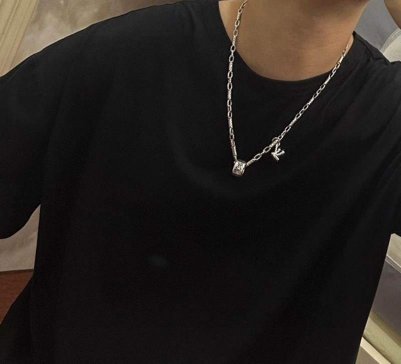 Louis Vuitton Necklaces OdorResistant 249277