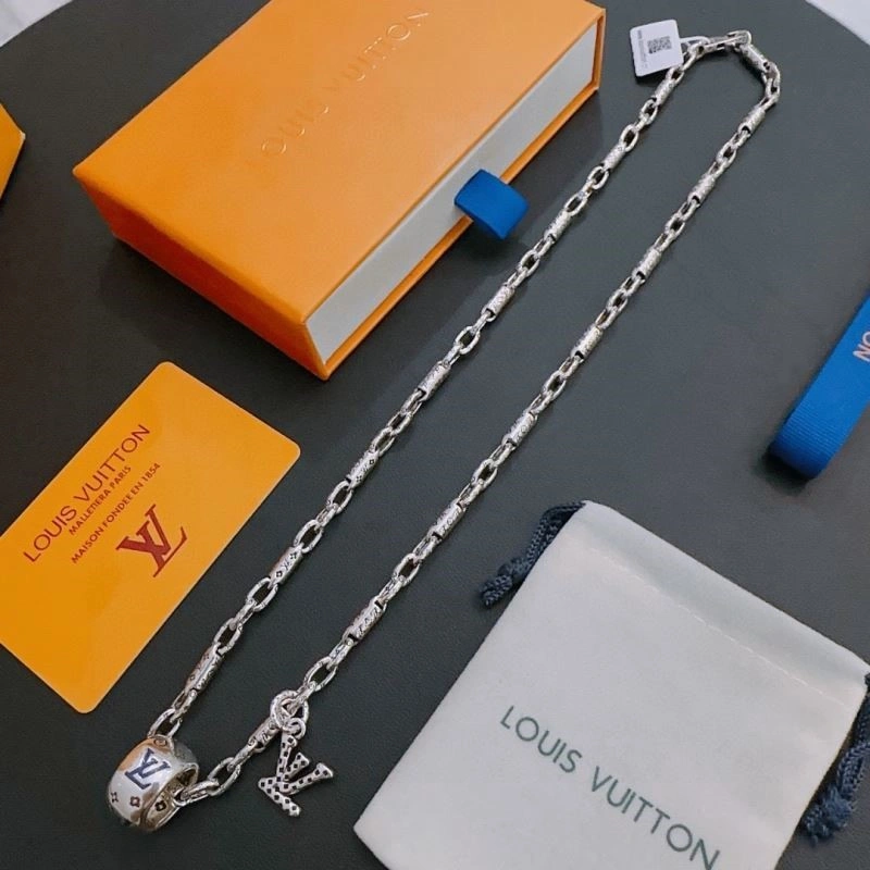 Louis Vuitton Necklaces OdorResistant 249277