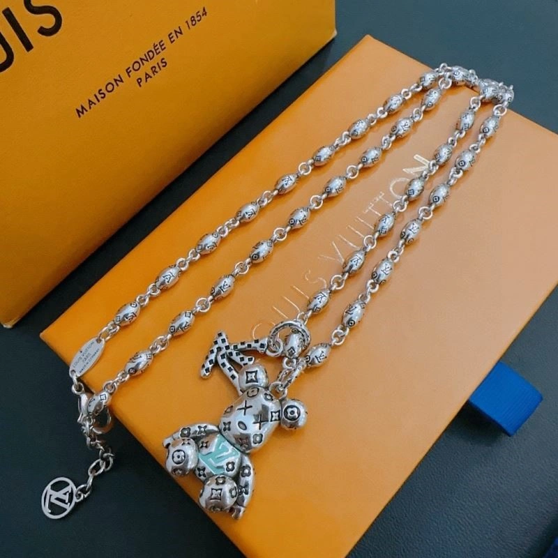 Seasonal Louis Vuitton Necklaces 249299