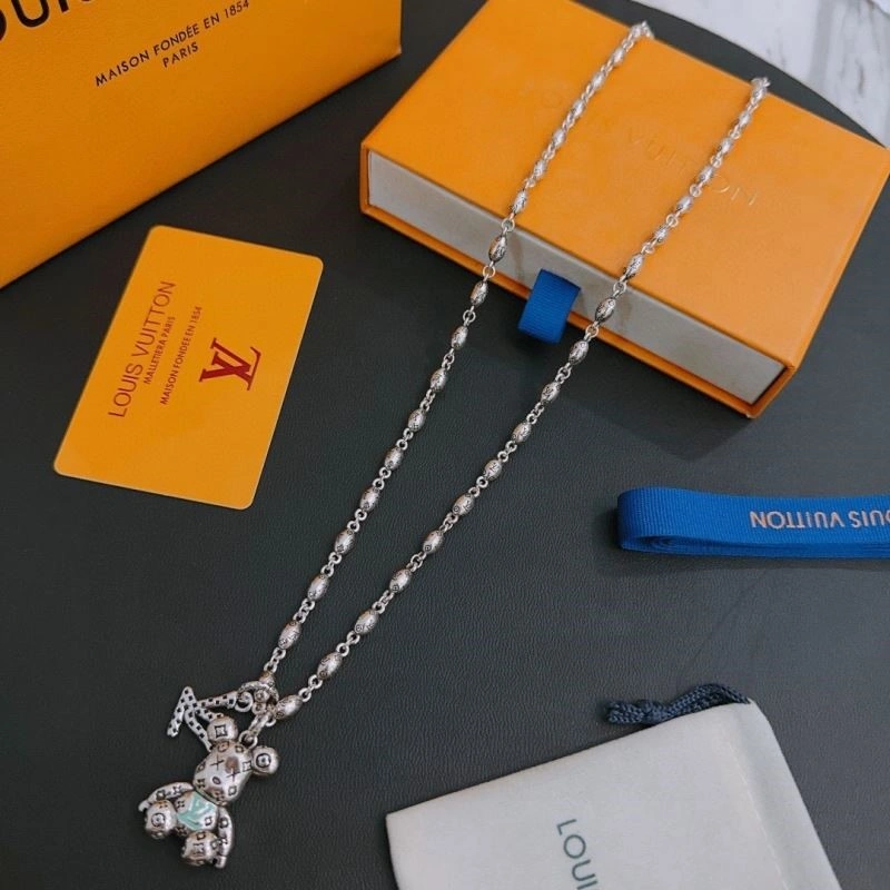 Seasonal Louis Vuitton Necklaces 249299