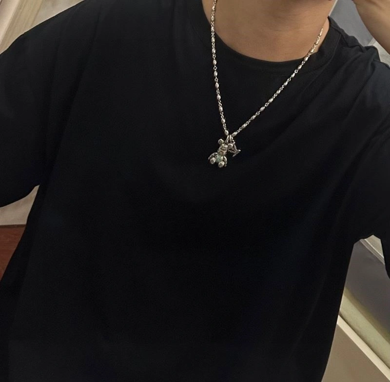 Seasonal Louis Vuitton Necklaces 249299