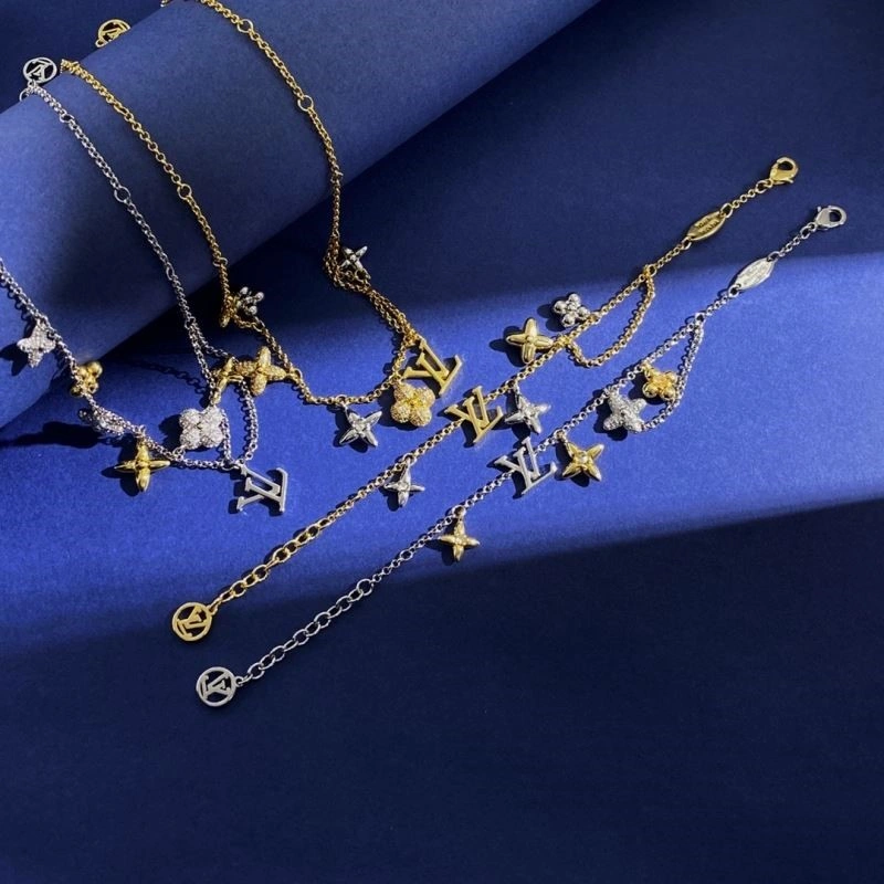 Louis Vuitton Necklaces Durable 249281