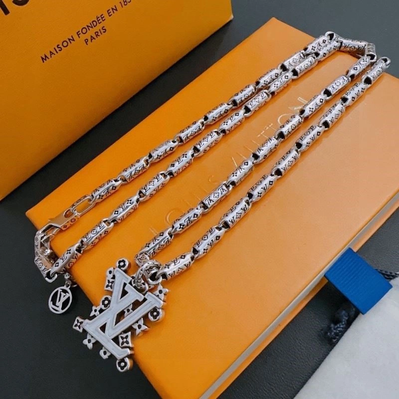 Louis Vuitton Necklaces StreetReady 249288