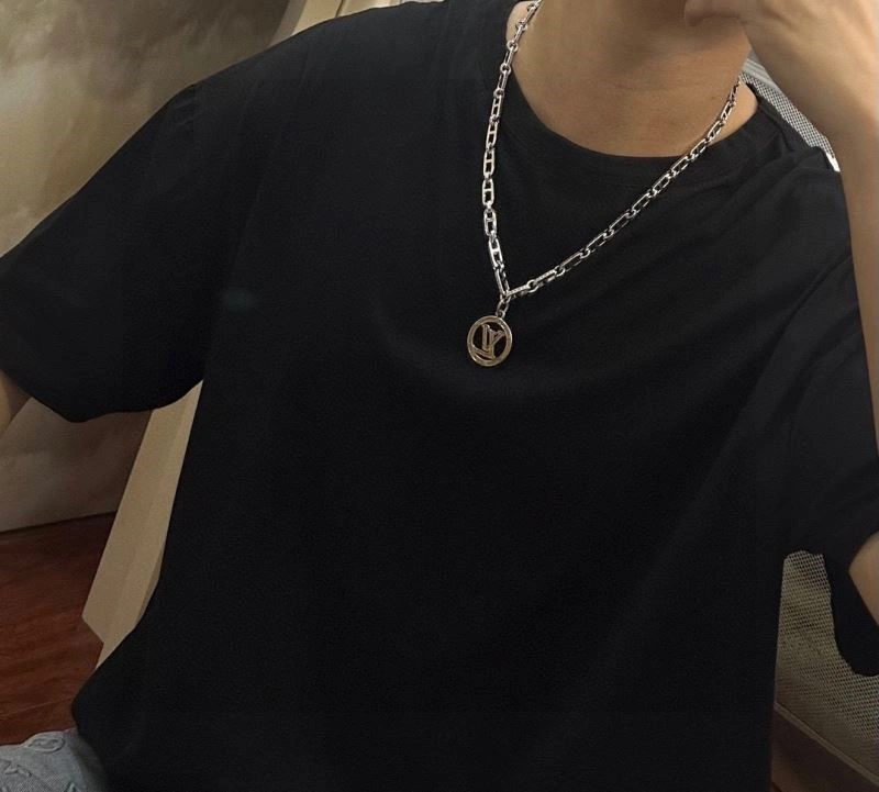 Modern Louis Vuitton Necklaces 249292