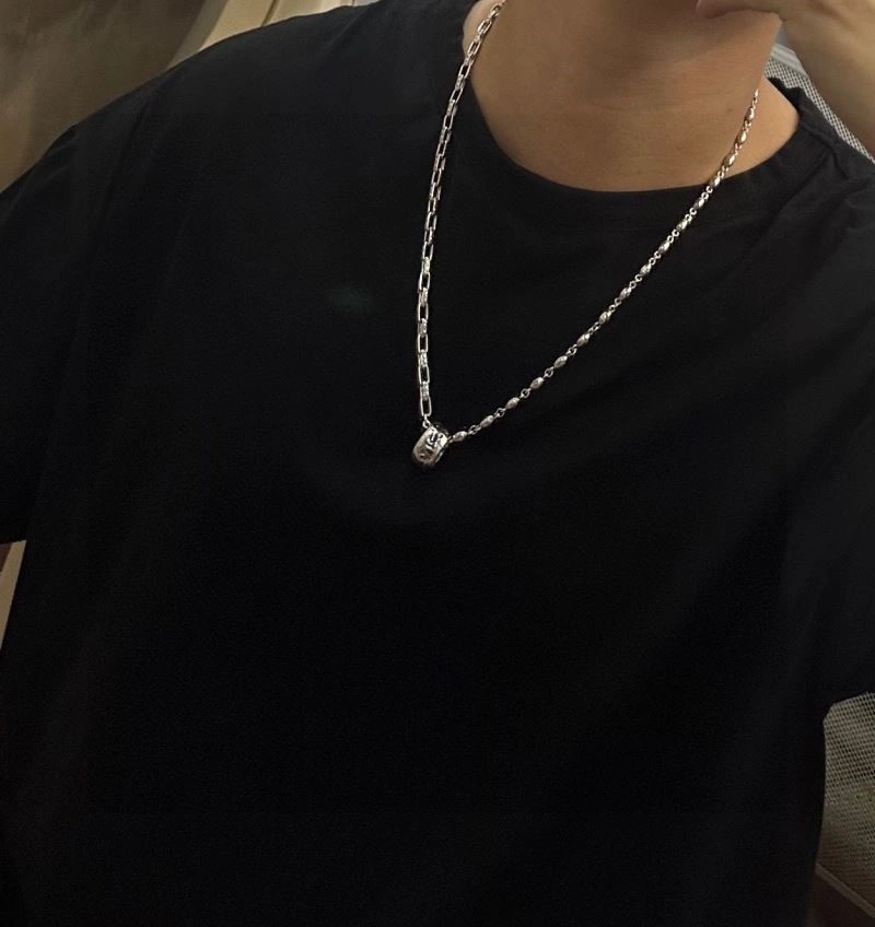 Louis Vuitton Necklaces Bold 249298