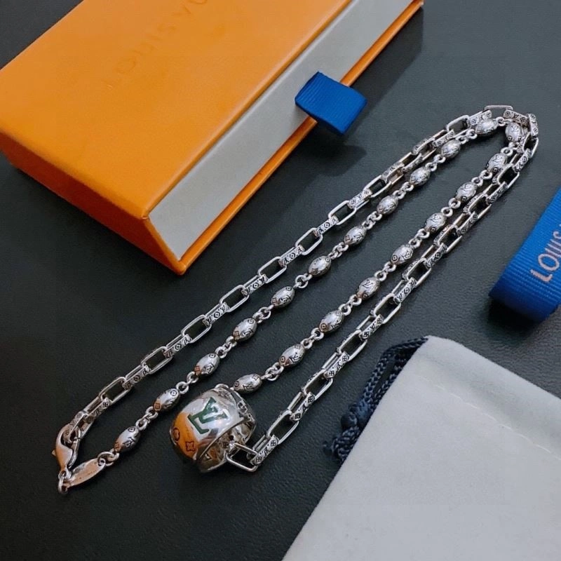 Louis Vuitton Necklaces Bold 249298