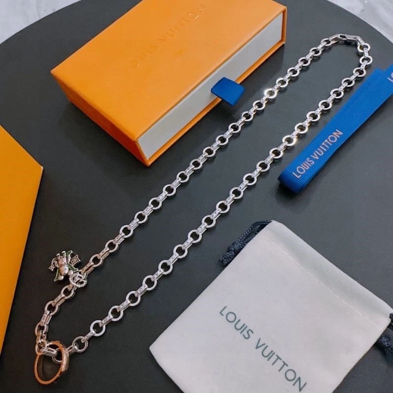 Chic Louis Vuitton Necklaces 249273