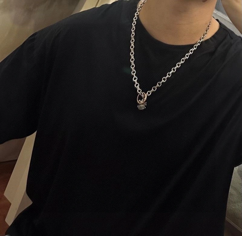 Chic Louis Vuitton Necklaces 249273