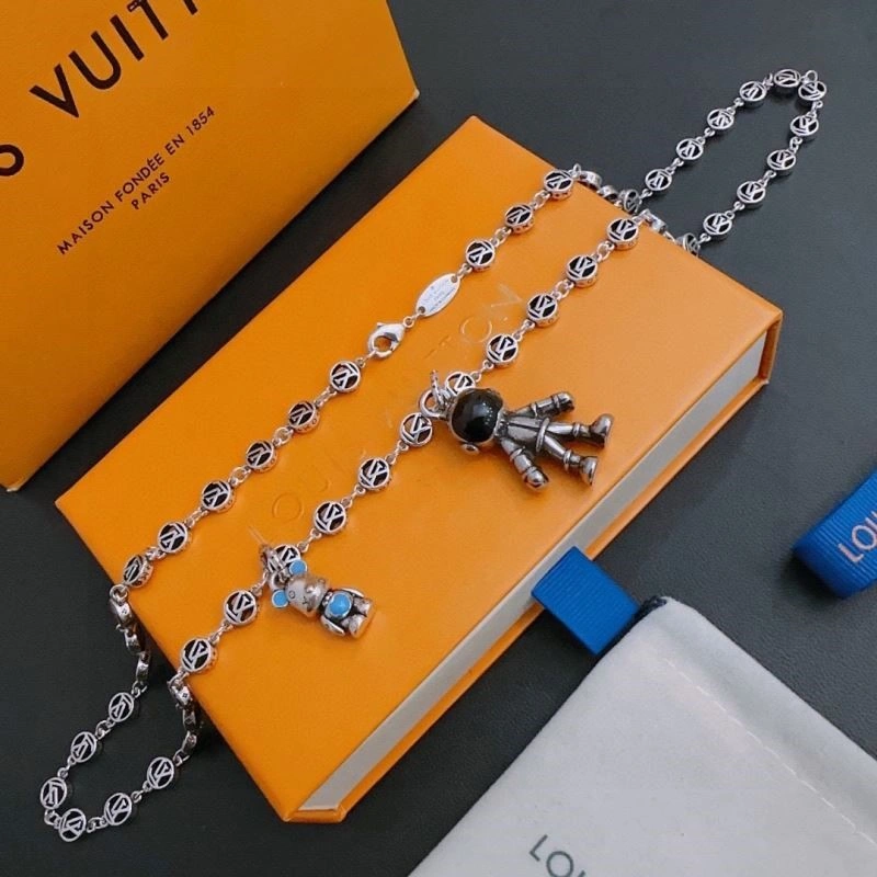 Louis Vuitton Necklaces Resilient 249290