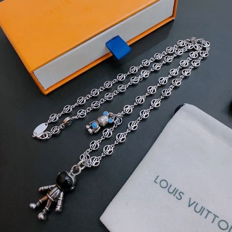 Louis Vuitton Necklaces Resilient 249290