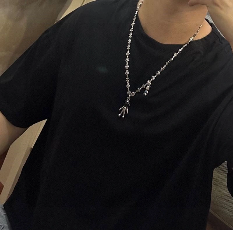 Louis Vuitton Necklaces Resilient 249290
