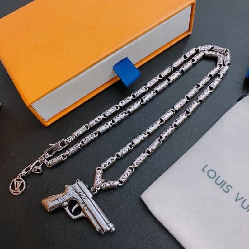Thermal Louis Vuitton Necklaces 249271