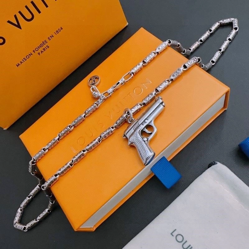 Thermal Louis Vuitton Necklaces 249271