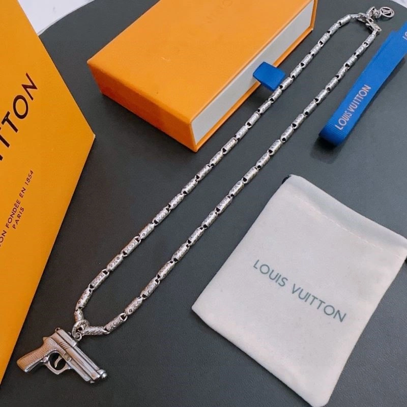 Thermal Louis Vuitton Necklaces 249271