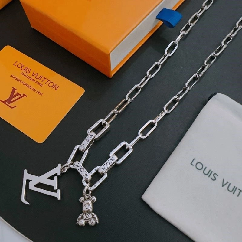 Louis Vuitton Necklaces Refined 249264
