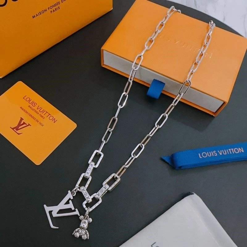 Louis Vuitton Necklaces Refined 249264
