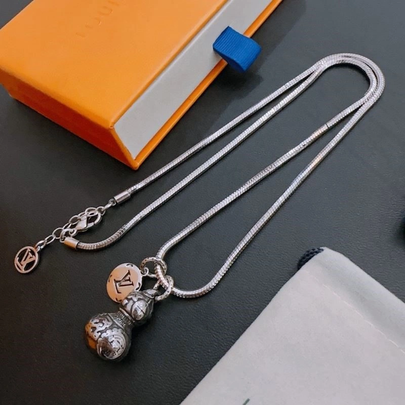 Louis Vuitton Necklaces Casual 249246