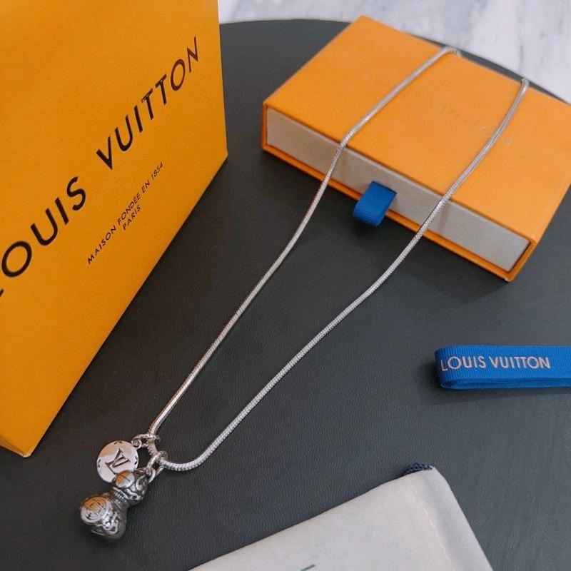 Louis Vuitton Necklaces Casual 249246