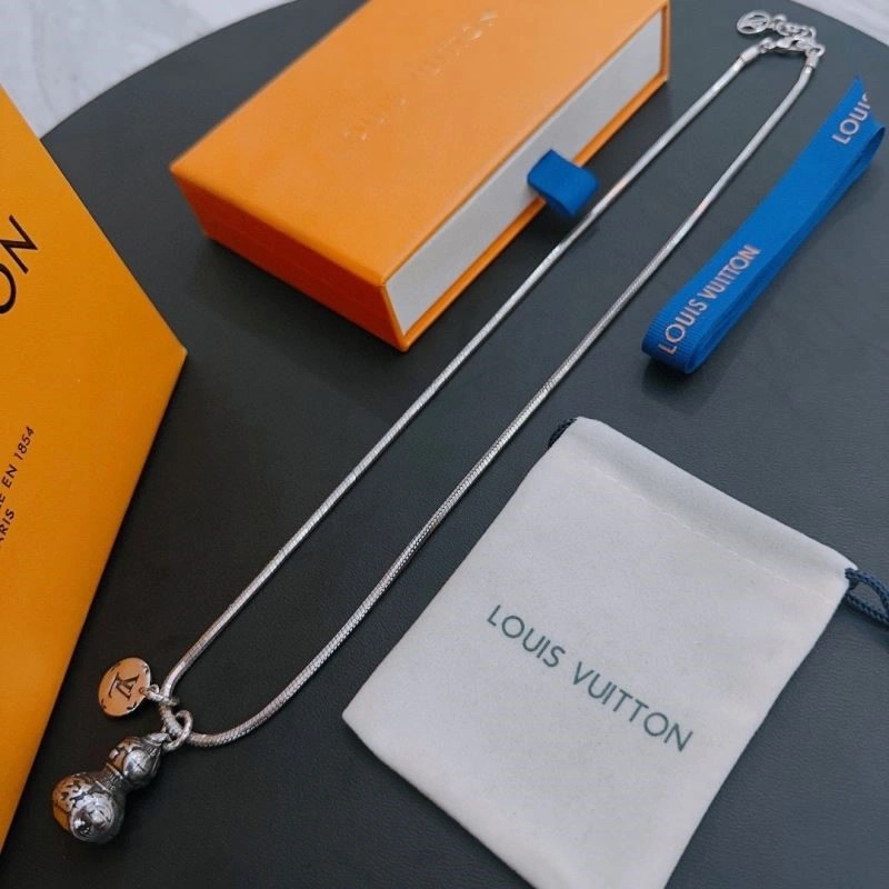 Louis Vuitton Necklaces Casual 249246
