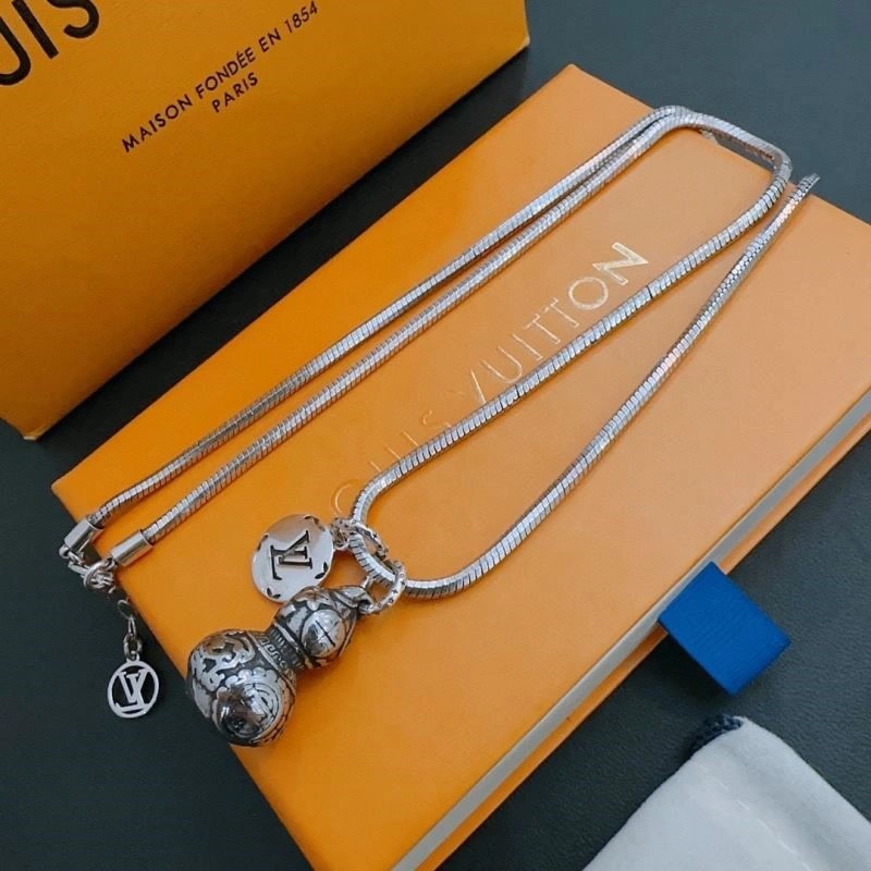 Louis Vuitton Necklaces Casual 249246