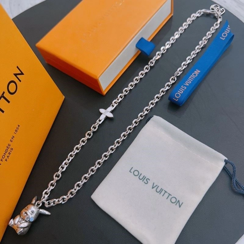 Louis Vuitton Necklaces Stylish 249244