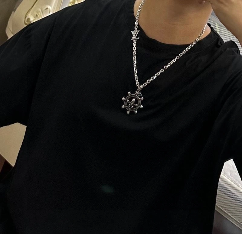 FastDry Louis Vuitton Necklaces 249255