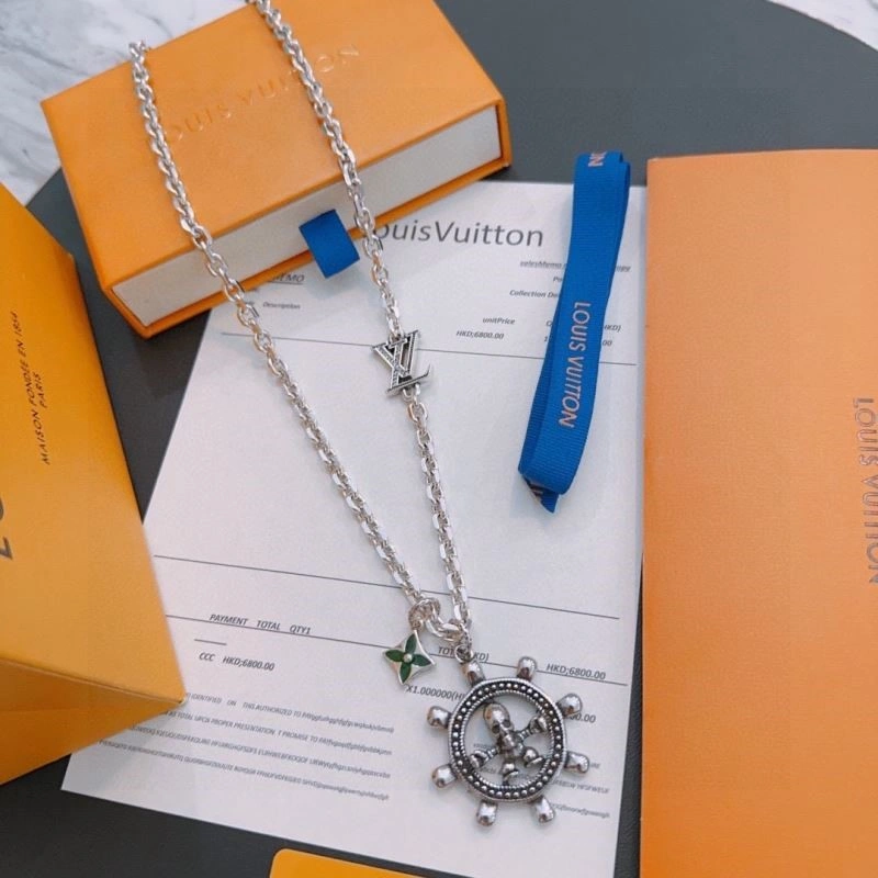 FastDry Louis Vuitton Necklaces 249255
