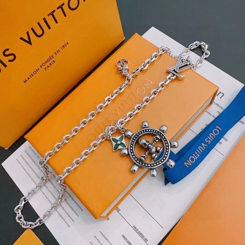 FastDry Louis Vuitton Necklaces 249255