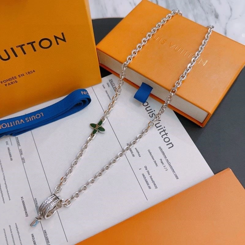 Louis Vuitton Necklaces Contemporary 249258