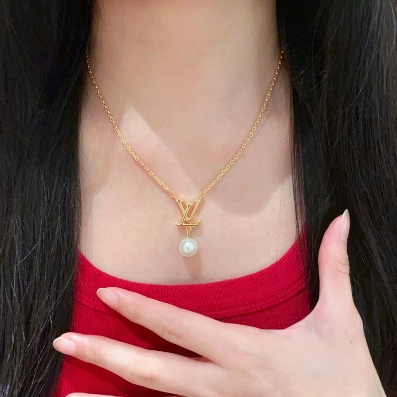 EasyMatch Louis Vuitton Necklaces 249240