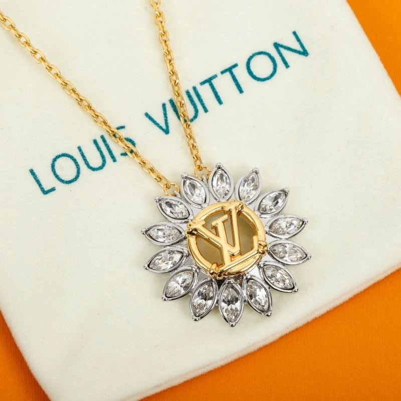 Sophisticated Louis Vuitton Necklaces 249253
