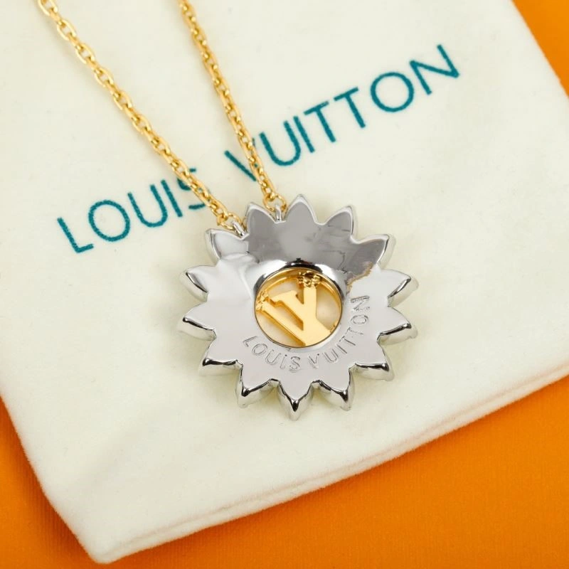 Sophisticated Louis Vuitton Necklaces 249253