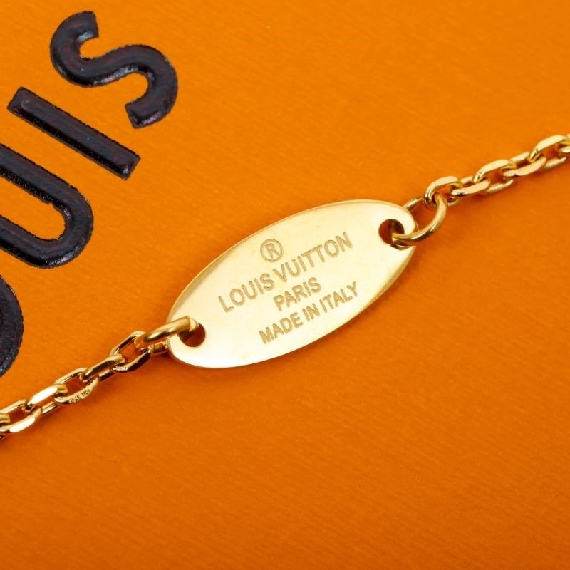 Sophisticated Louis Vuitton Necklaces 249253